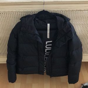 Black size 4 lululemon jacket